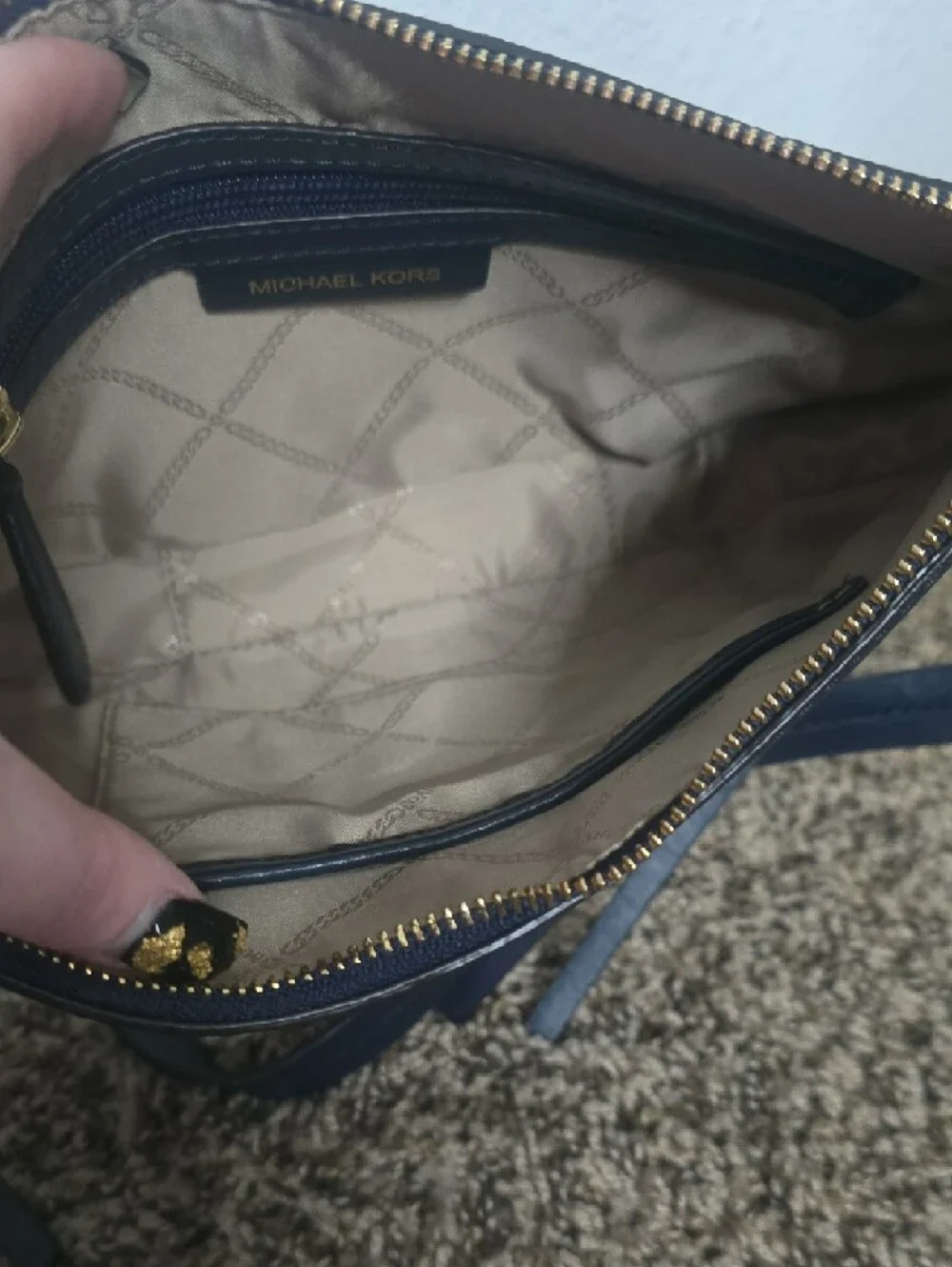 Michael Kors Dark Navy Leather Crescent Med Crossbody Bag W Gold Hardware (EUC)✨